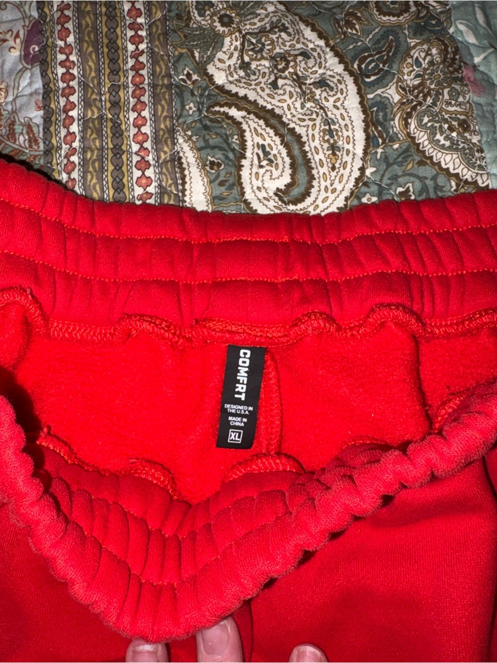 Red Comfrt Set - Picture 4 of 5